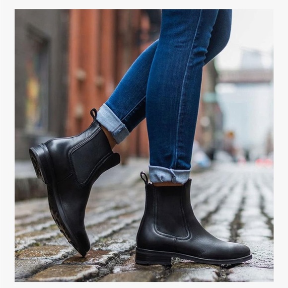 Thursday Duchess Black Leather Ankle Boots - Picture 3 of 12